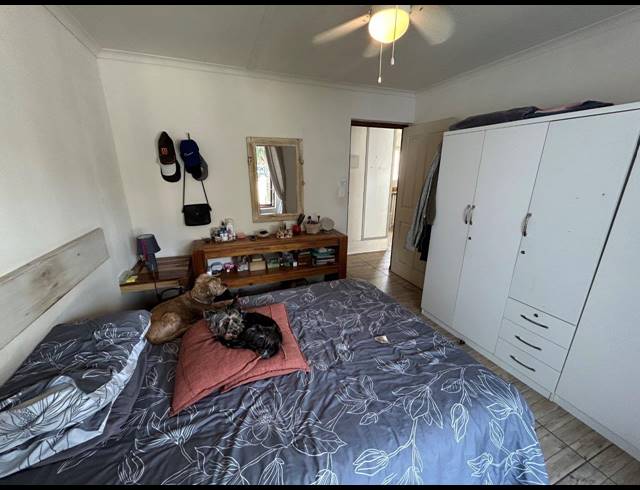 2 BEDROOM TOWNHOUSE FOR SALE IN PARADISE BEACH